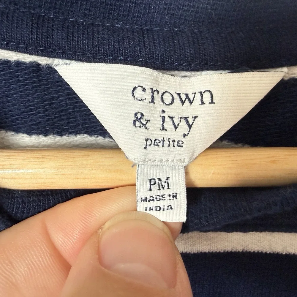 Crown & Ivy Striped Knit Sweater Eyelet Lace Hem‎ Peplum Navy White Nautical PM